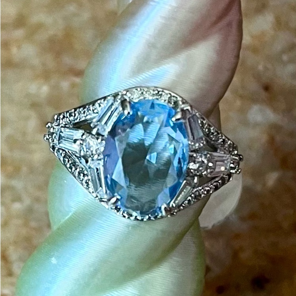 Bomb Party Elegant Silver Retro Ring with Captivating Periwinkle Stone HTF